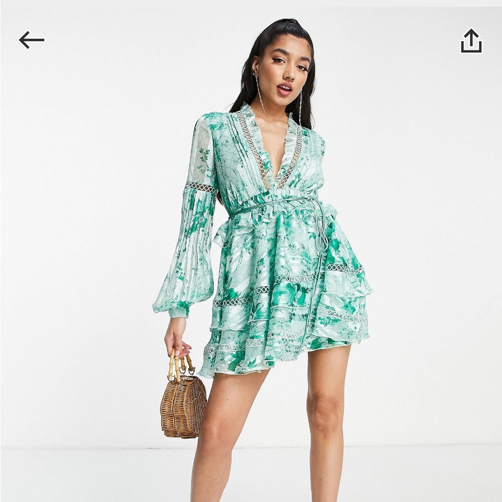 Green dress